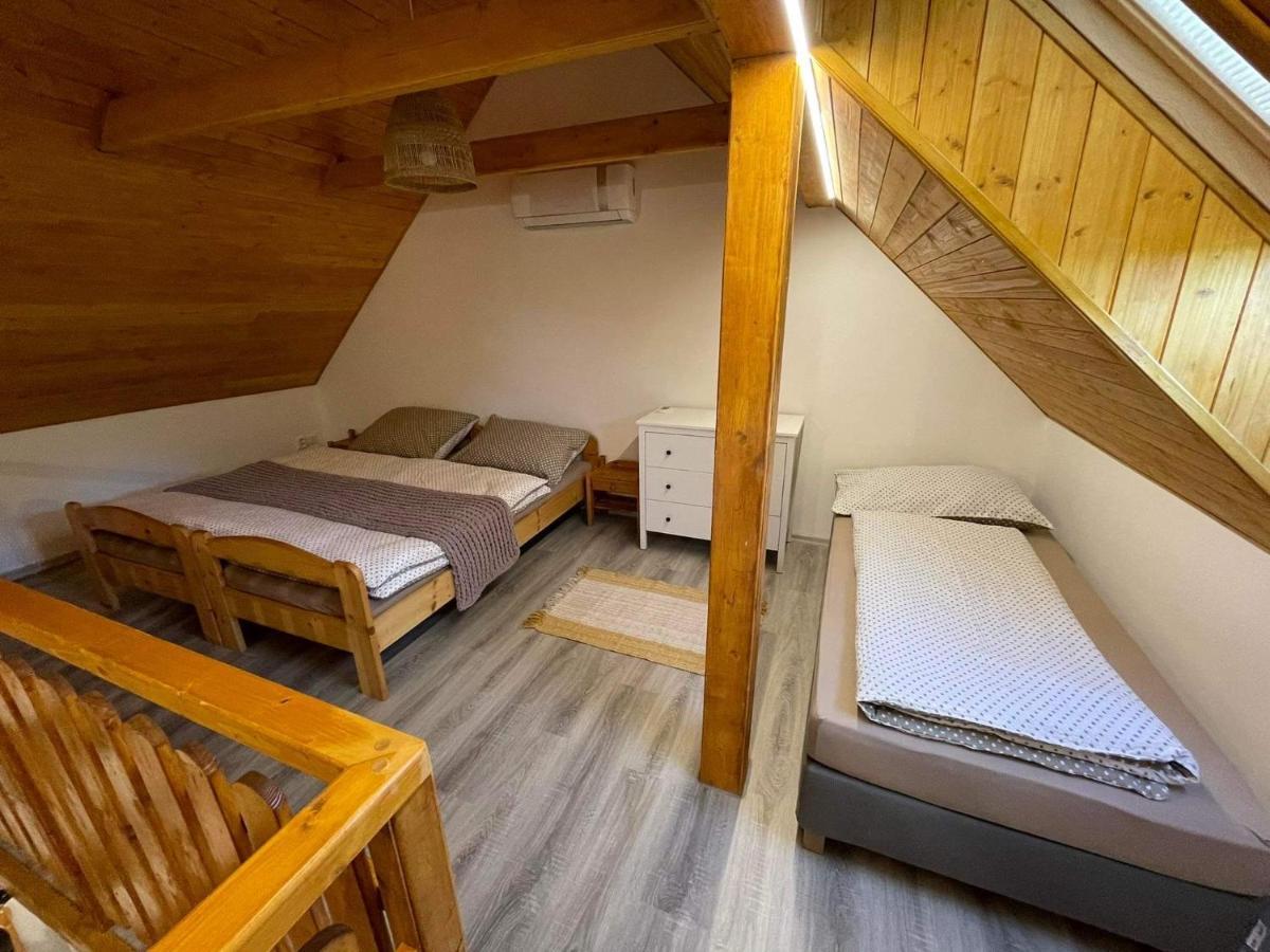 Vinny Sklep U Mna Mutěnice Extérieur photo